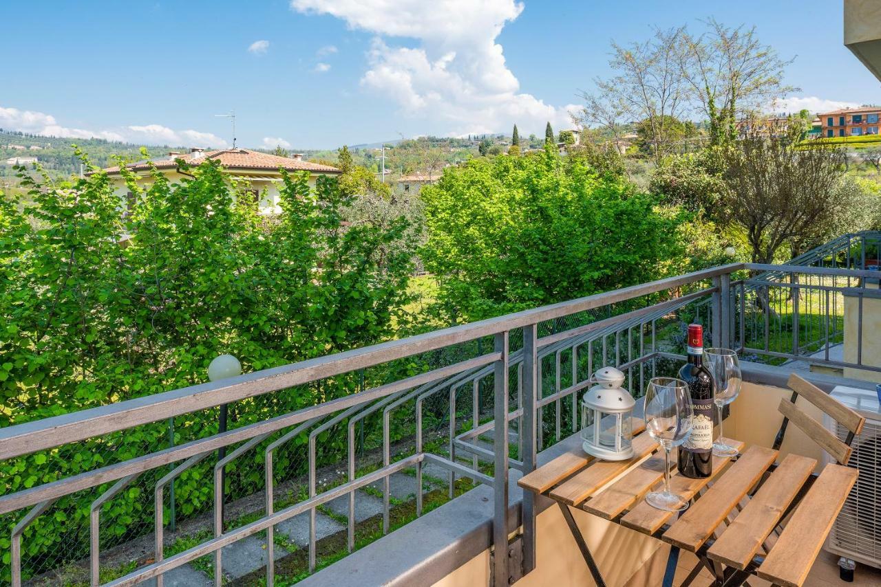 Appartamento Alice Pool Bardolino Bagian luar foto