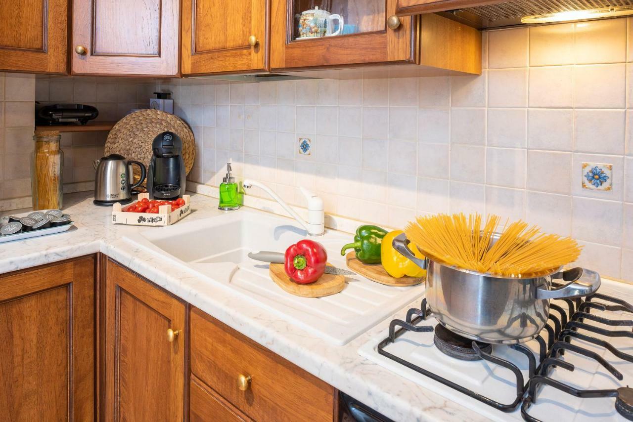 Appartamento Alice Pool Bardolino Bagian luar foto