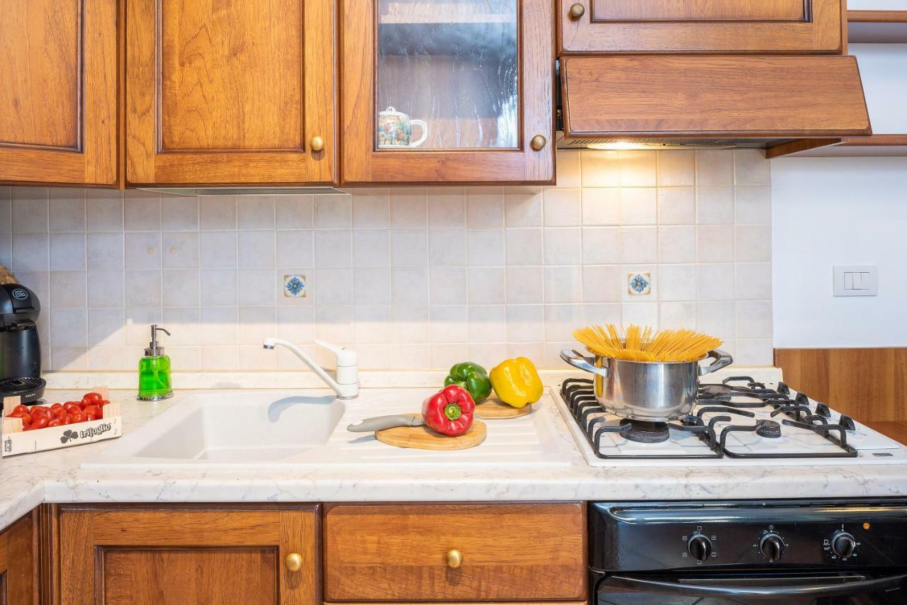 Appartamento Alice Pool Bardolino Bagian luar foto