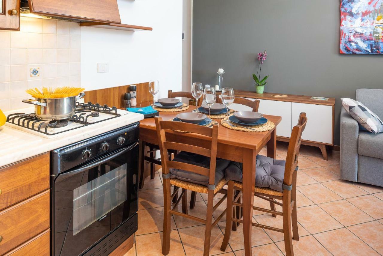 Appartamento Alice Pool Bardolino Bagian luar foto