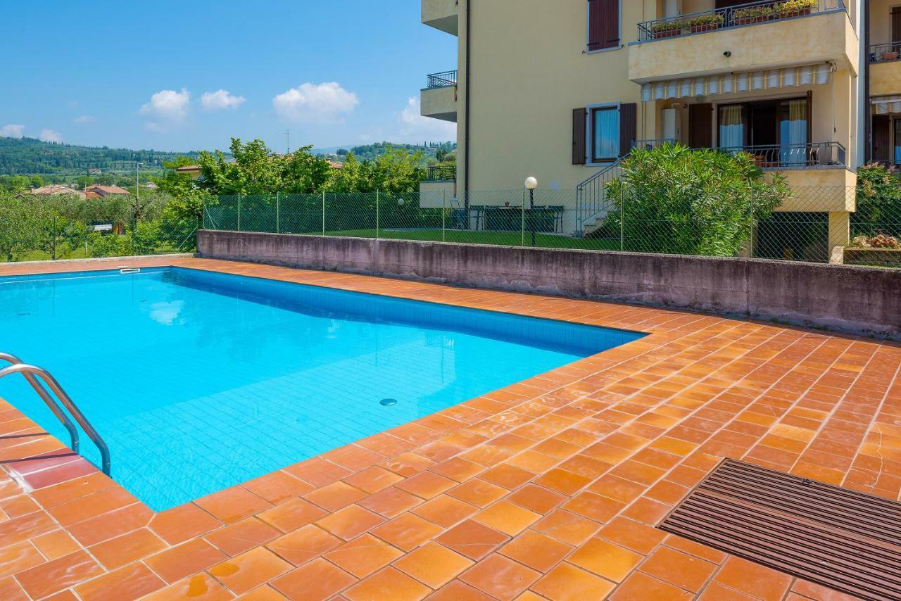 Appartamento Alice Pool Bardolino Bagian luar foto